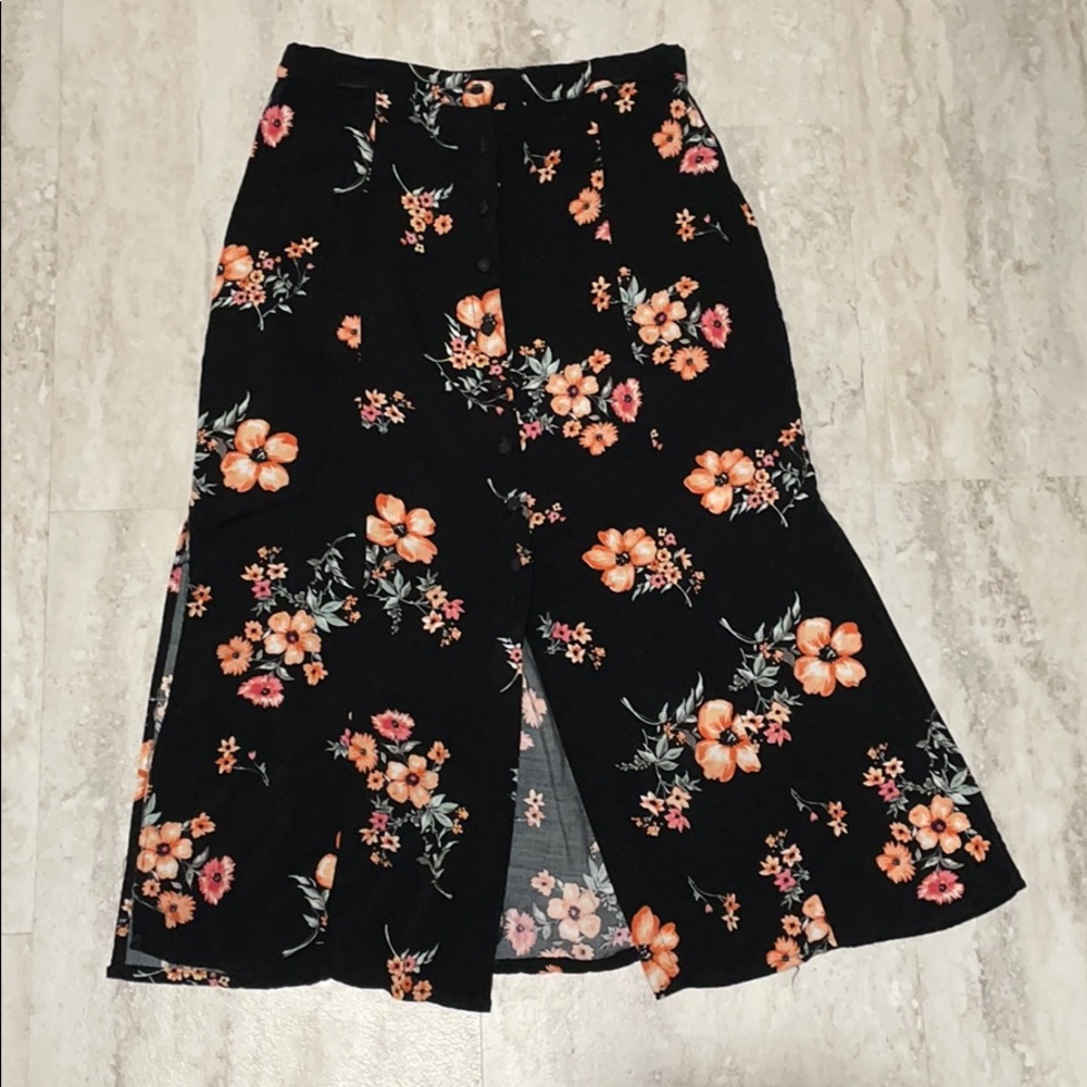 H&M floral skirt